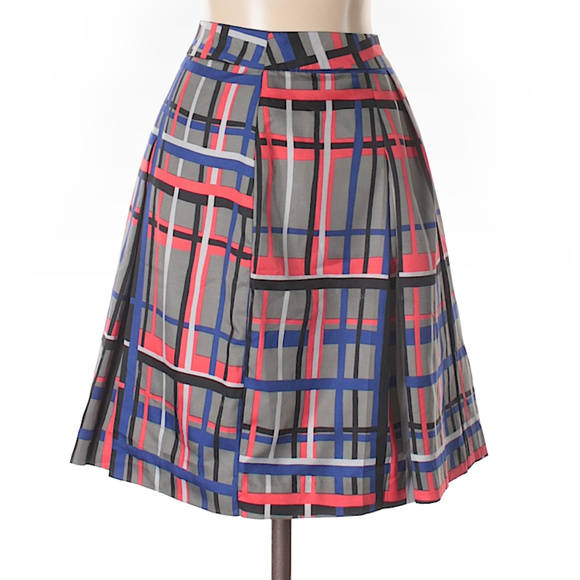 Banana Republic Dresses & Skirts - Banana Republic grey retro mod fit lines skirt,4